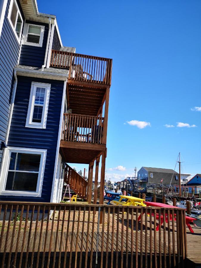 The At Fisherman's Cove Inn