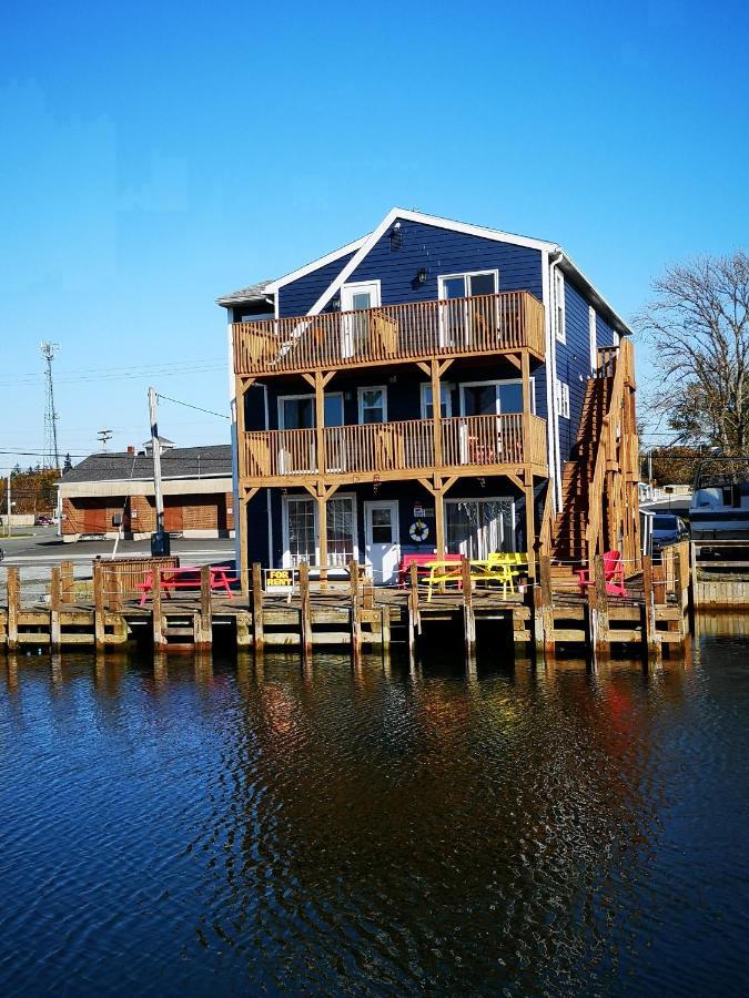 The At Fisherman's Cove 4*