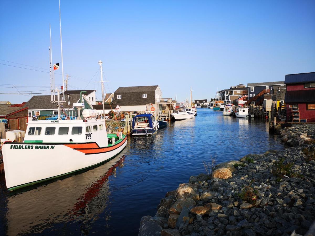 The At Fisherman's Cove Eastern Passage